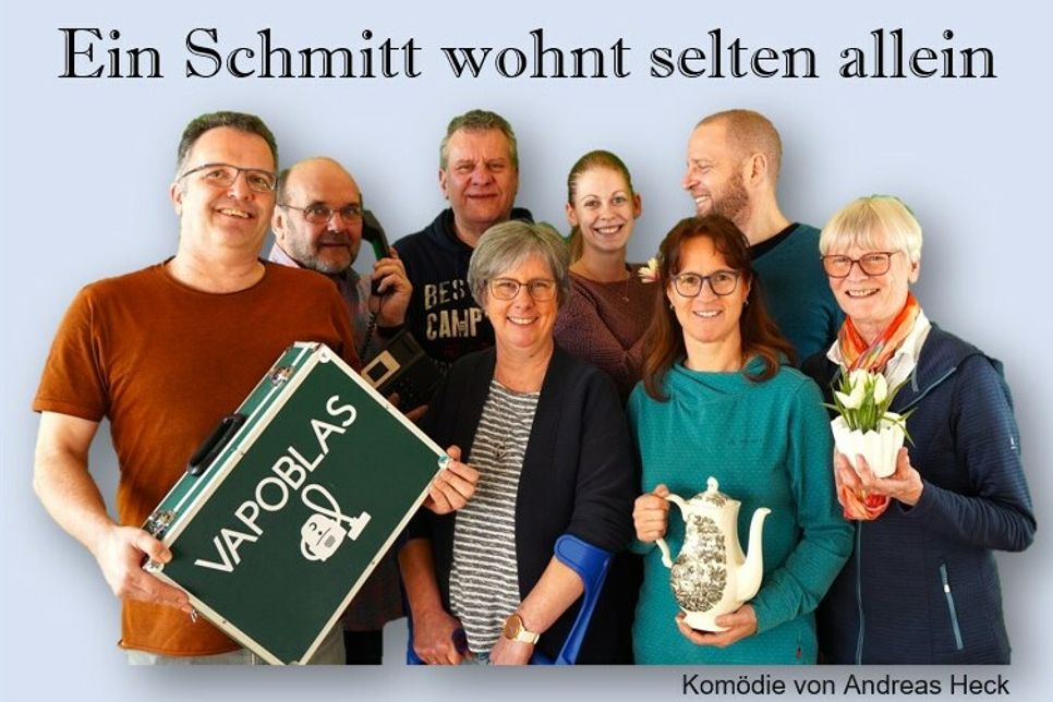Sind die Schmitts nun in Urlaub oder doch zu Hause? Die Lammersdorfer Theatergruppe präsentiert Anfang Mai eine Verwechslungskomödie.