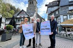 Die Rotarier Jaqueline Huppert, Anthony Harvey, Dr. Paul Ohlig und ihr Präsident Thomas Zehnpfenning« freuen sich auf das zweite Benefizkonzert mit dem Aachener Chor »Flow«.